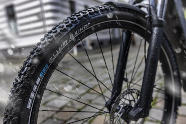 Schwalbe Pneu Johnny Watts 365 29x2.35 Double Defense Addix Falt mit Reflexstreifen black  Produktbild 4