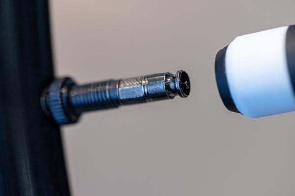 Schwalbe Tubeless Ventil Clik Valve 60 mm Set &agrave; 2 St&uuml;ck schwarz  Produktbild 2