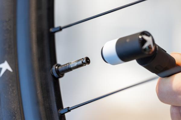 Schwalbe Tubeless Ventil Clik Valve 60 mm Set &agrave; 2 St&uuml;ck schwarz  Produktbild 3