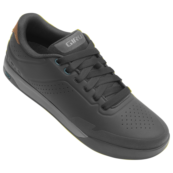Giro Latch Shoe 49 black/dark shadow Herren Produktbild 1